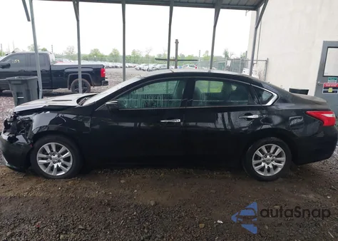 2016 Nissan Altima 2.5/2.5 S/2.5 Sl/2.5 Sr/2.5 Sv из США, поврежденный, VIN 1N4AL3AP4GN365258